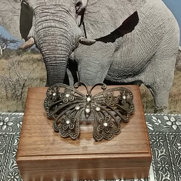 Vintage Accessories - Butterfly Metal Hair Clip
